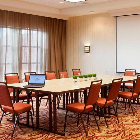 Courtyard By Marriott Pueblo Hotel Buitenkant foto