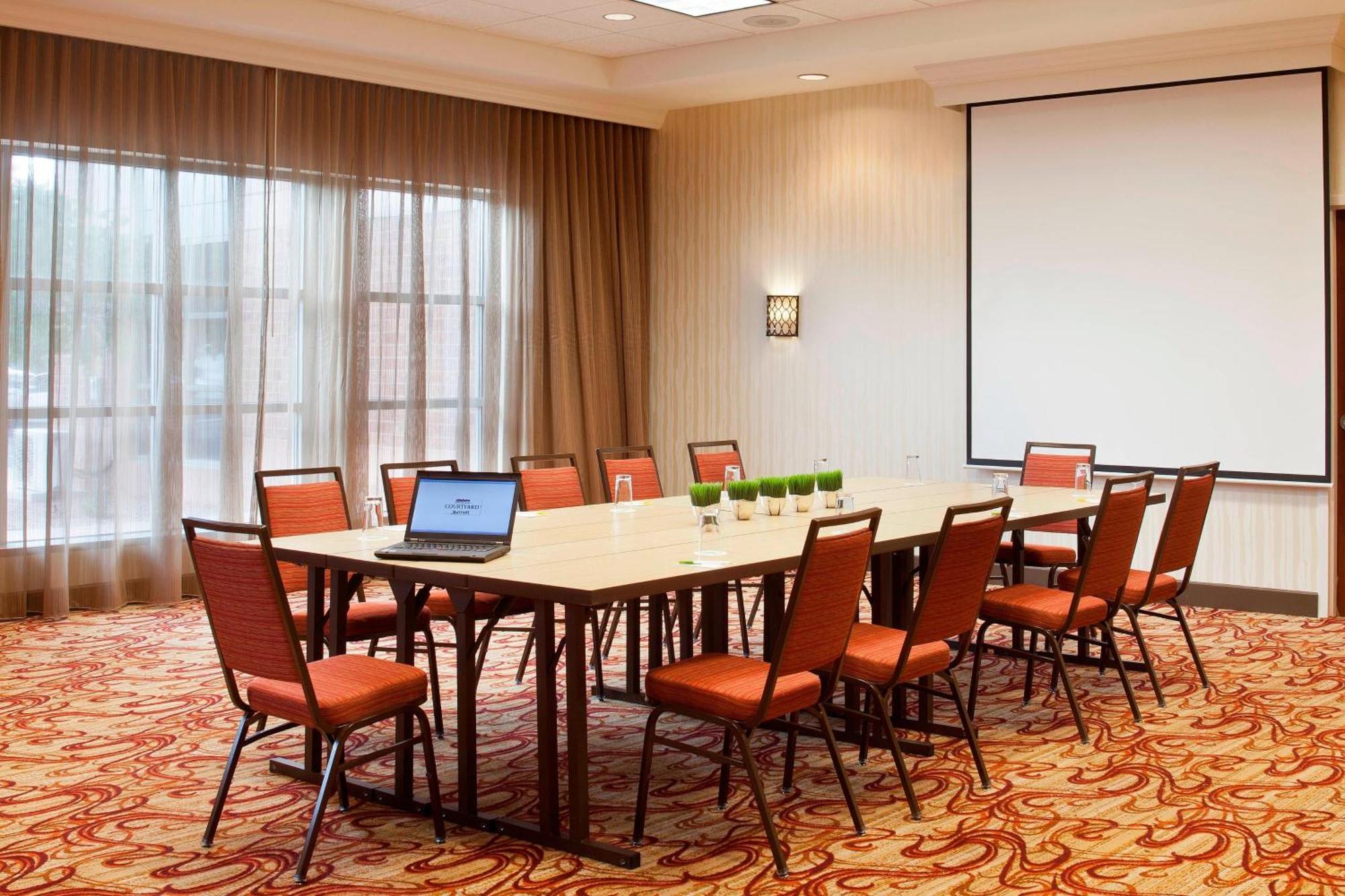 Courtyard By Marriott Pueblo Hotel Buitenkant foto